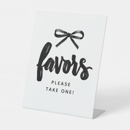 Black Bow Bridal Shower Favors Reclamebord Met Voetstuk (Voorkant)