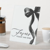 Black Bow Bridal Shower Favors Reclamebord Met Voetstuk (Insitu)
