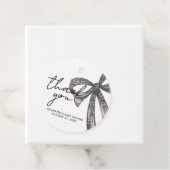 Black Bow Halloween Baby shower Ronde Bedankjes Labels (In situ)