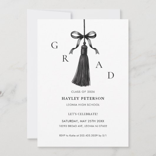 Black Bow Modern Class of 2026 Graduation Aankondiging (Voorkant)
