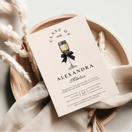 Black Bow Pearl Champagne Graduation Kaart