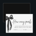 Black Bow Raad eens hoeveel parels Vrijgezellenfee Kaart<br><div class="desc">🖤🎀 Chique en stijlvol, onze Black Bow Guess Hoeveel Parels Vrijgezellenfeest Game is de perfecte ijsbreker voor uw feest! Gasten zullen een ontploffing raden het aantal parels in een pot, met de winnaar mee naar huis nemen van een leuke prijs. Deze bewerkbare en afdrukbare sjabloon heeft een stijlvol ontwerp met...</div>