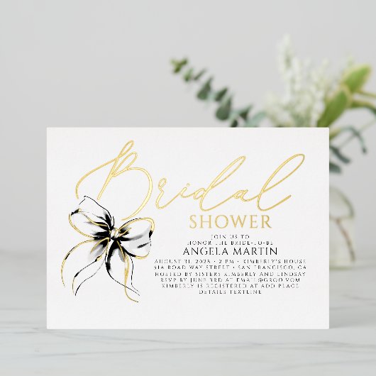 Black Bow She's Tying The Knot Bridal Shower Folie Uitnodiging (Staand Voorkant)