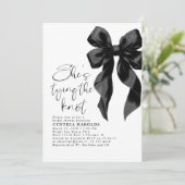 Black Bow She's Tying the Knot Bridal Shower Kaart (Staand voorkant)