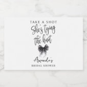 Black Bow Shes Tying the Knot Bridal Shower Likeurfles Etiket (Enkel label)