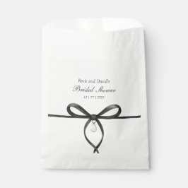 Black Bow With Pearl Old Money Style Bridal Shower Bedankzakje