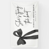 Black Bow Ze is de knoop Vrijgezellenfeest Spandoek (Verticaal)