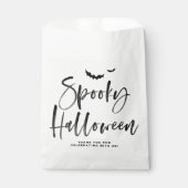 Black Brush Lettering Spooky Halloween Bedankzakje (Voorkant)