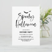Black Brush Lettering Spooky Halloween Party Kaart (Staand voorkant)