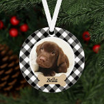 Black Buffalo Pset Custom Puppy Dog Photo Ornament<br><div class="desc">Functioneer je favoriete huisdieren op je kerstboom! Dit feestelijke ornament is voorzien van een favoriete foto van uw hond (of ander huisdier) met een bruin bord met de naam van het hondenbot dat gepersonaliseerd kan worden met een naam en een stijlvolle zwarte en witte buffelzijde, gevlekte achtergrond. Tip: bewaar uw...</div>