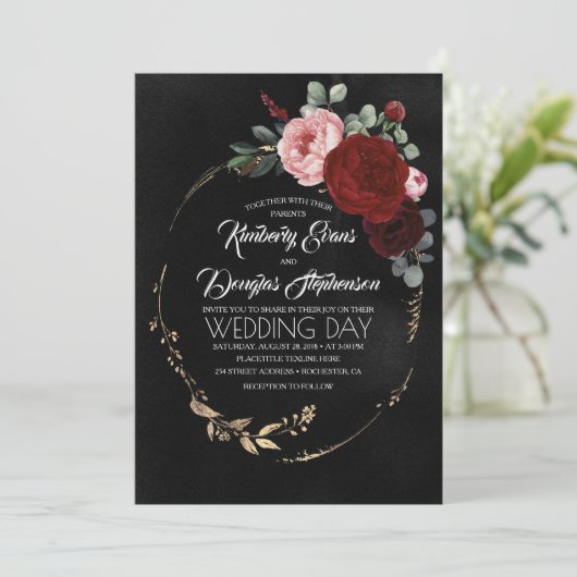 Black Burgundy en Gold Floral Modern Boho Wedding Kaart (Staand voorkant)