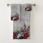 Black Burgundy Gothic Flower Roos Bath Halloween Bad Handdoek (Insitu)