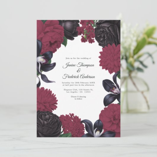 Black & Burgundy Photo/QR Code Floral Wedding Kaart (Staand voorkant)