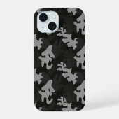 Black Camouflage Pattern iPhone 15 Case (Achterkant)