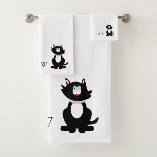 Black Cat Design Monogrammed Bad Handdoek (Insitu)