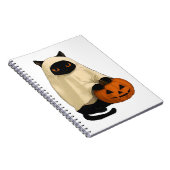 Black Cat Ghost met Pumpkin Essential T-Shirt Notitieboek (Rechterzijde)