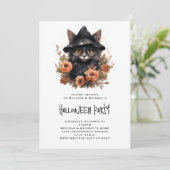 Black Cat in een Black Witch's Pet Halloween Kaart (Staand voorkant)