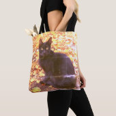 Black Cat in herfstfoto Tote Bag (Dichtbij)