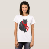 Black Cat Keeping Warm met Kerstmis T-shirt (Voorkant volledig)