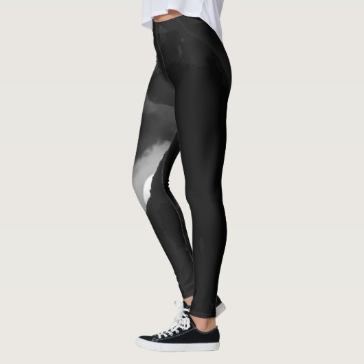 Black Cat Moonlight Silhouette Leggings (Links)