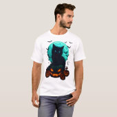 Black Cat on Pumpkins under Full Moon – Spooky Hal T-shirt (Voorkant volledig)