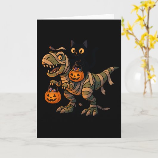 Black Cat Riding Mummy T-Rex – Schattigee Hallowee Kaart (Gele Bloem)