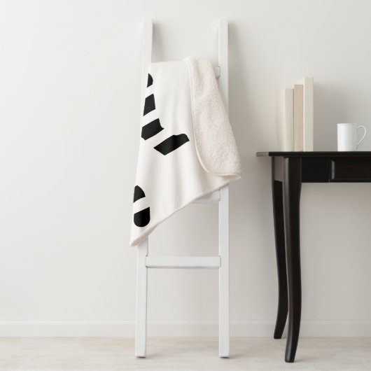 Black Cat Silhouette Sherpa Deken (In situ)