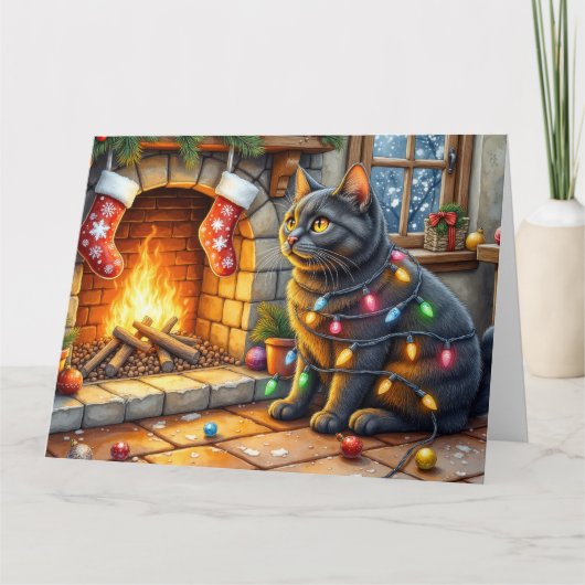 Black Cat Sitting Fireplace with Christmas Lights Kaart (Voorkant)