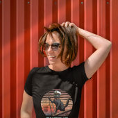 Black Cat Sunset: Een reis naar BLOEIEN T-shirt