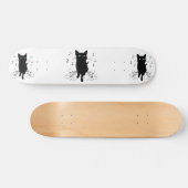 Black Cat Surrounded by Whispering Notes of Music Persoonlijk Skateboard (Horizontaal)