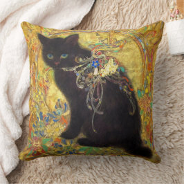 Black cat with mysterious eyes kussen