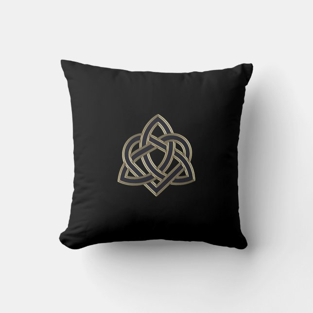 Black Celtic Trinity Heart Knot Sierkussen (Voorkant)