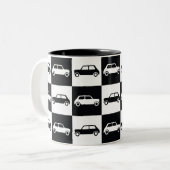 Black Checkerboard Mini Cooper Tweekleurige Koffiemok (Voorkant links)