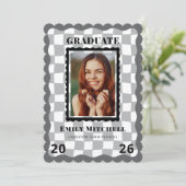 Black Checkered Grad Announcement with Photo Kaart (Staand voorkant)