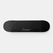 Black Checkered Pattern Cool Gold Monogram onderte Persoonlijk Skateboard (Horizontaal)