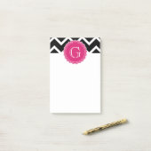 Black Chevron Hot Pink Flower Monogram zwart Post-it® Notes (Op bureau)