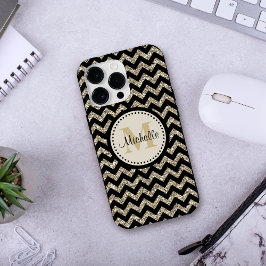 Black Chevron Silver Gold Monogram iPhone 16 Plus Hoesje