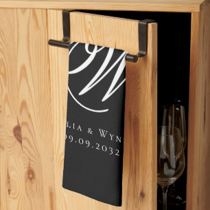 Black Chic Monogram Wedding Theedoek