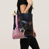 Black Chihuahua Going Shopping Tote Bag (Dichtbij)