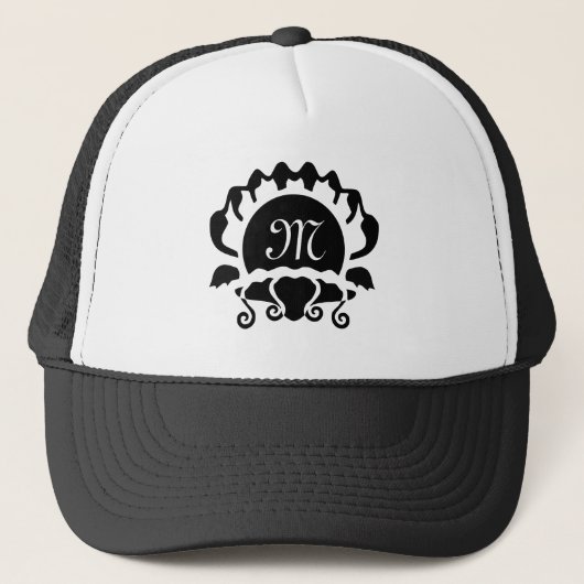 Black Clam Silhouette Monogram Trucker Pet (Voorkant)