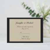 Black Cream Floral Embossed Weddenschapskaart RSVP Kaartje (Staand voorkant)