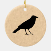Black Crow Bird op een Parchment Pattern. Keramisch Ornament (Achterkant)