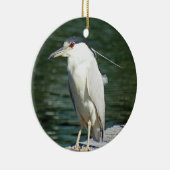 Black Crowned Night Heron op zoek naar een maaltij Keramisch Ornament (Rechts)