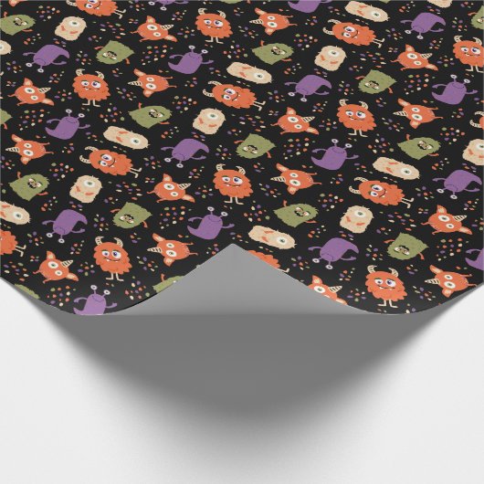 Black Cute Monsters Halloween Pattern Cadeaupapier (Hoek)