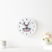 Black Deer Head met roze bloemen en bergen Ronde Klok (Huis)