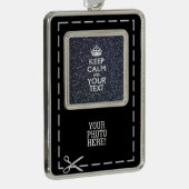 Black Elegance Keep Calm Jouw tekst Verzilverd Omlijst Ornament (Rechts)