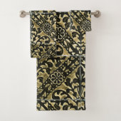 Black en Gold Damask Bad Handdoek (Insitu)