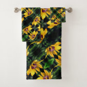 Black Eyed Susan Flower Unfolding Pattern Bad Handdoek (Insitu)
