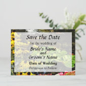 Black-Eyed Susans Bij Koi Vijver Save the Date (Staand voorkant)