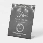 Black Fans Wedding Program Rustic Reclamebord Met Voetstuk (Voorkant)